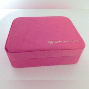 Kendra Scott Mattie Large Jewelry Box~ Hot Pink~ New w/o tag